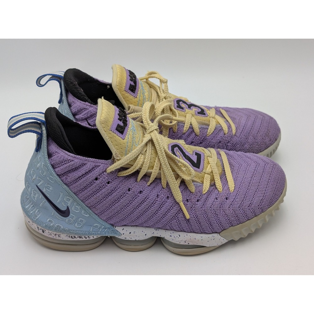 Nike Basketball Shoes Mens 9.5 Purple LeBron 16 Heritage Lakers CK4765 Violet